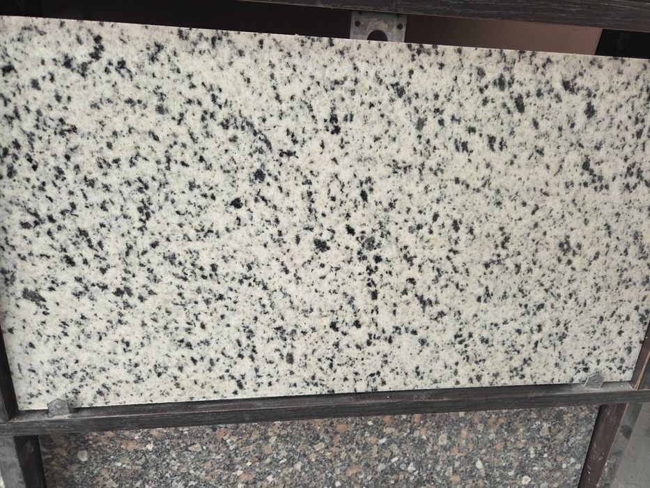 Готови Полирани Стъпала Гранит " Лайт "  - 30 Евро комплект с ДДС