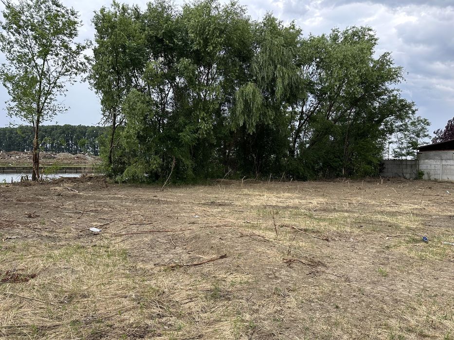 Teren Snagov cu deschidere la Lac sprafata 840m cu deschidere 24m