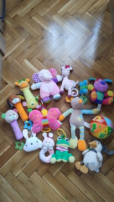 Лот от бебешки играчки 25лв