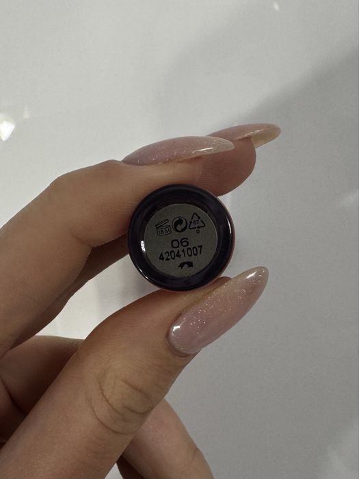 KIKO Milano матово червило, Lasting matte veil 06