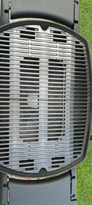 Газово Барбекю Weber Q3200 с Чисто Нови Горелки