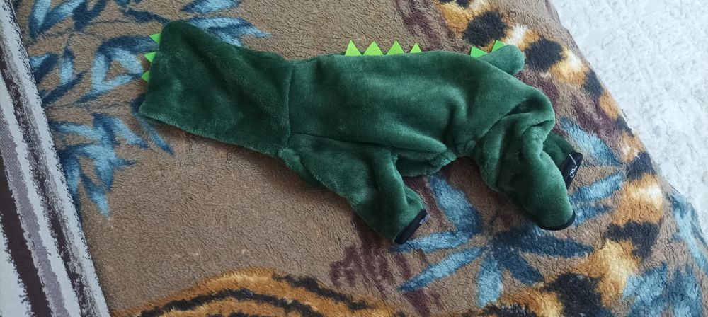 Продам костюм для кошки или собаки