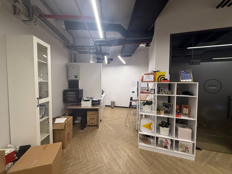 Аренда офис ор. Trilliant, Сквер, Юнусабад. Бизнес центр