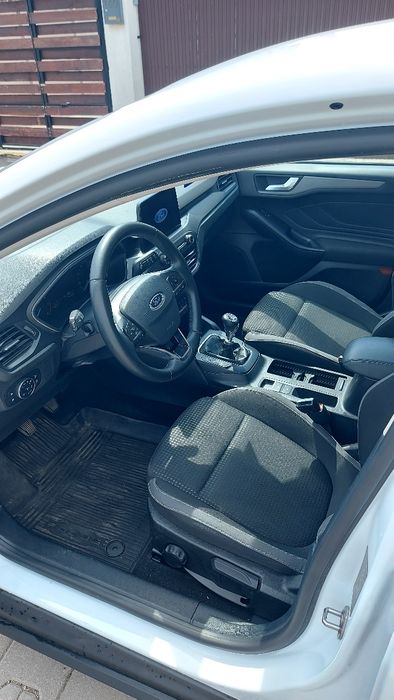 FORD Focus 2022 — imagine 5