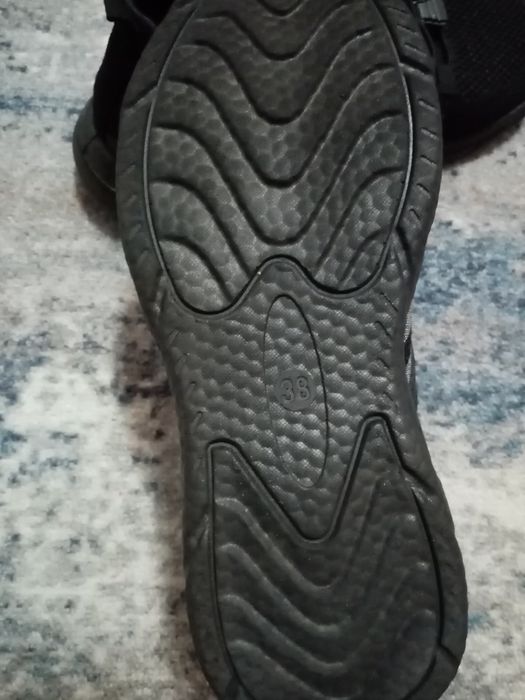 Летняя обувь продам