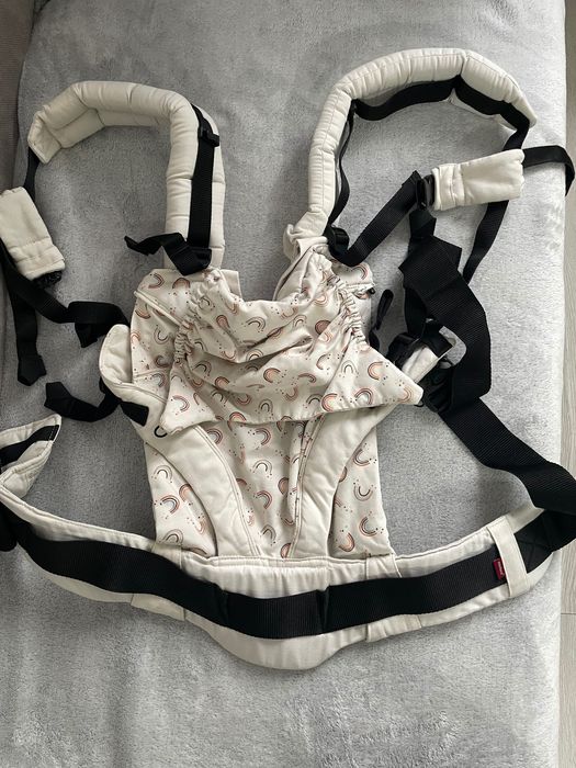 Vând marsupiu Manduca XT, folosit de câteva ori.