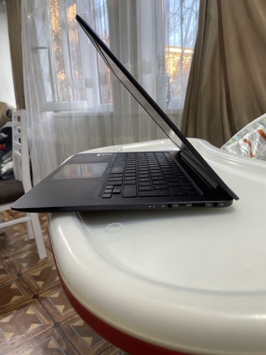 Asus zenbook ux305l