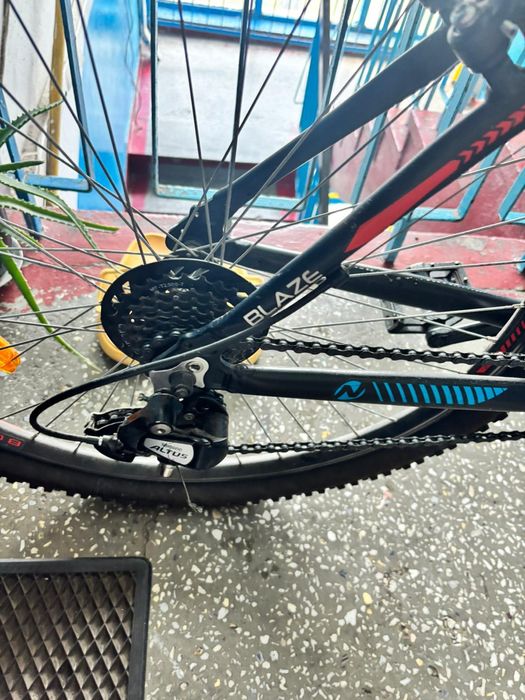 Vând bicicleta de adulți,in stare foarte bună.