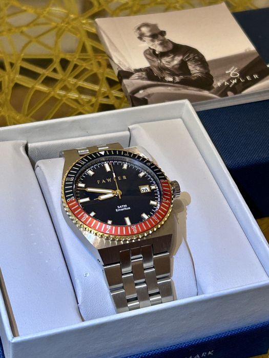 Качествен кварцов часовник FAWLER