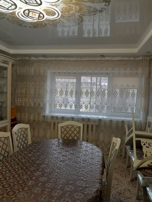 Продам 4 комнатную квартиру