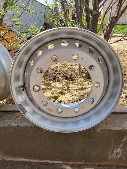 Грузовые  диски.