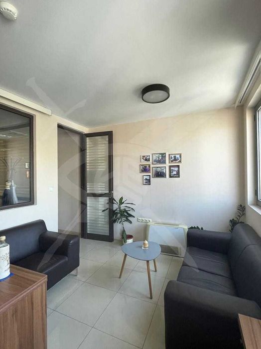 Дава се под наем Офис в Пловдив, Център - 71 кв.м за 180000 € - Снимка #5