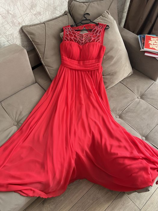 Дизайнерское вечернее платье