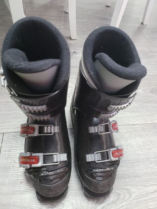 Clăpari ski 38- 38 1/2(24-24.5)