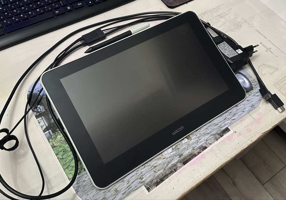 Графический планшет WACOM One 13 Pen Display