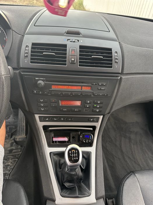 Bmw x3.  Anul 2005