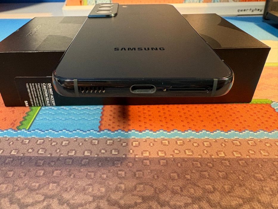 Vând Samsung S22 in stare perfecta de functionare