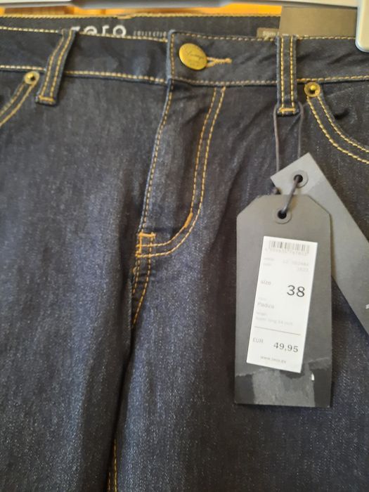 Blugi noi Zero mărimea 38