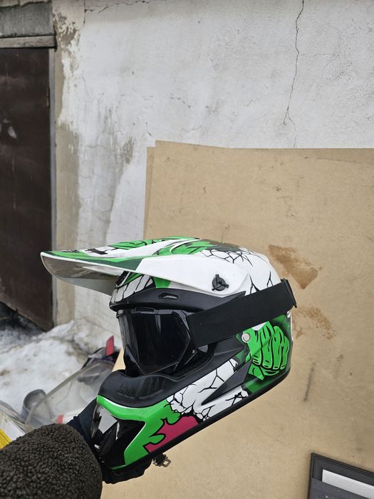 Шлем модуляр и кроссовый