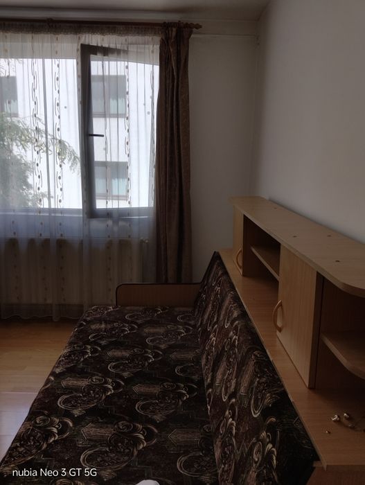 Caut coleg apartament