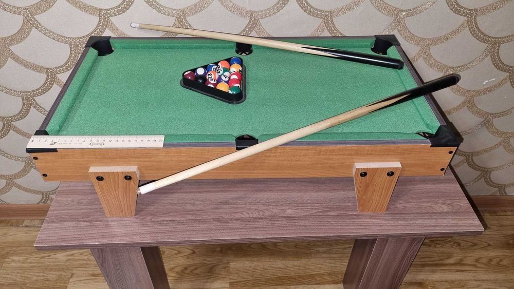 Бильярд. Настольная детская игра.