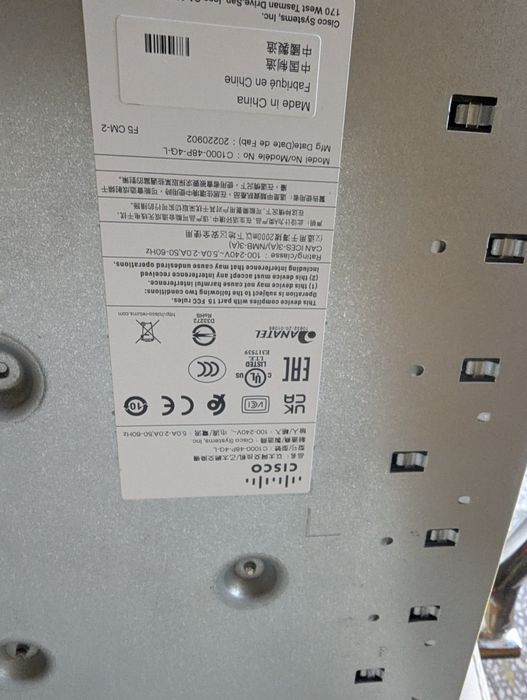Switch Cisco C1000-48P-4G-L