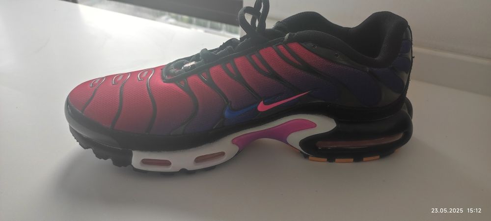 Кроссовки Nike новые