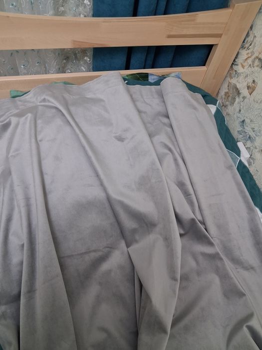 Продам шторы новые