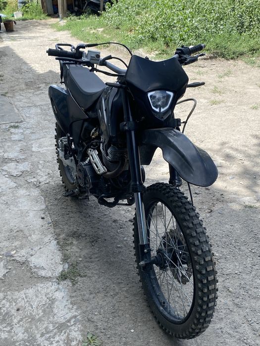Продам эндуро 065 двигатель zonshen