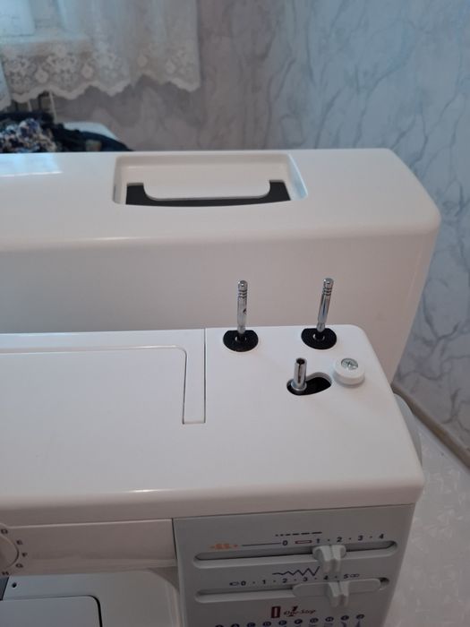 Продается швейная машинка Janome 5519