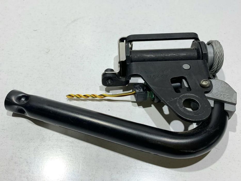 Pretensioner pirotehnic cu capsa dreapta fata BMW X5 E70 6983144 SUV