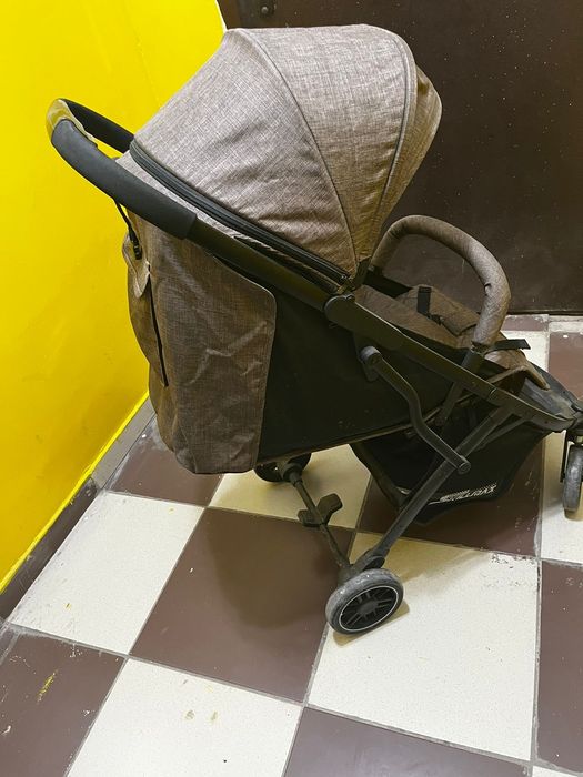 Продаётся детская коляска