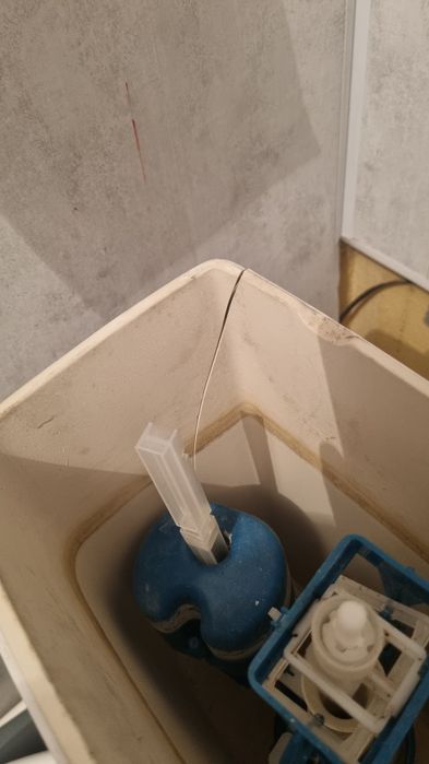 Унитаз    продам