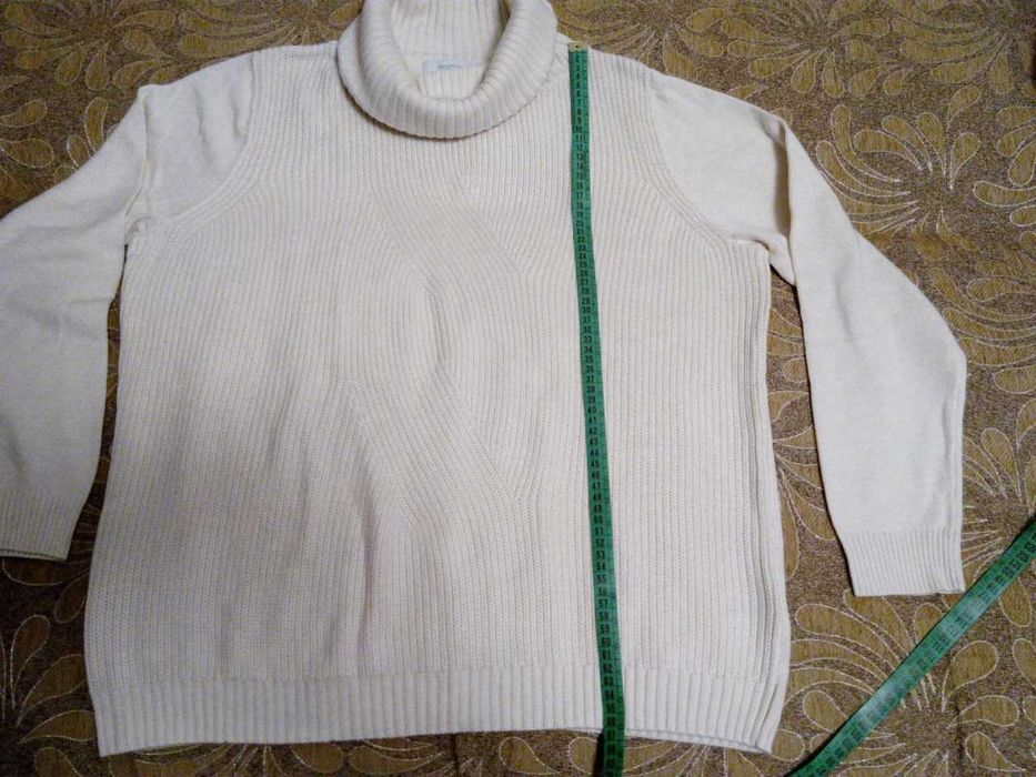 свитер привозной с Дубаев новый