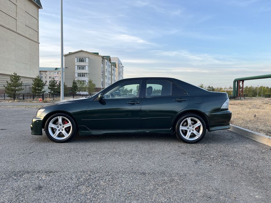 Lexus IS200 продам