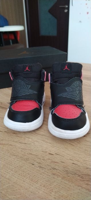 Детски маратонки Nike Jordan