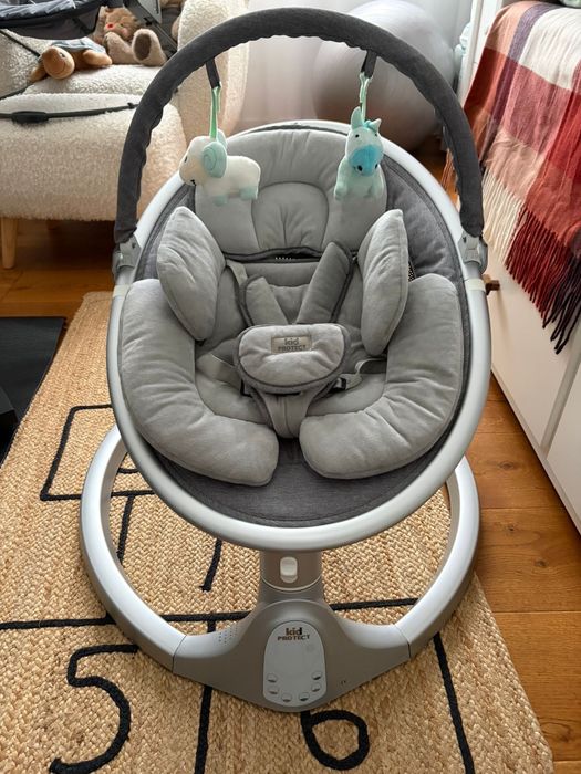 Cand diverse obiecte pentru bebelusi - Camera supraveghere, Leagan