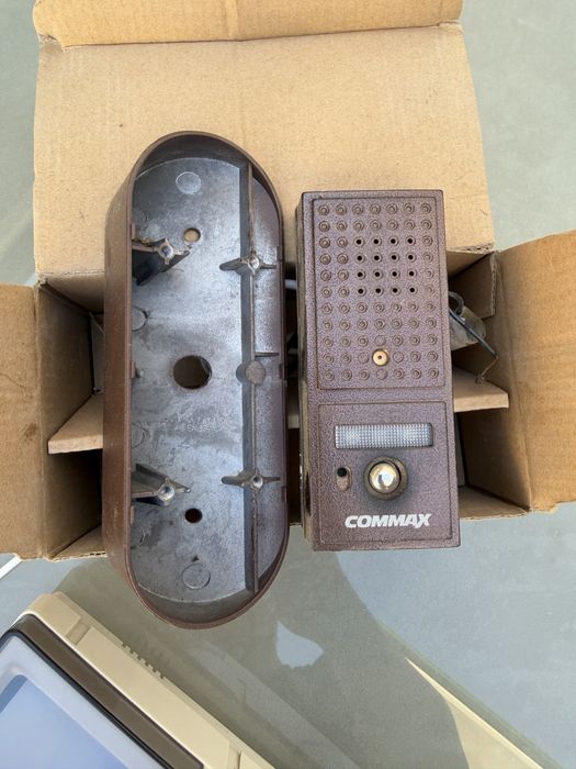 Продаётся Domofon “Comax”