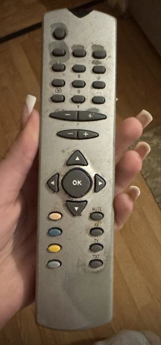 Vand tv cu tub hitachi
