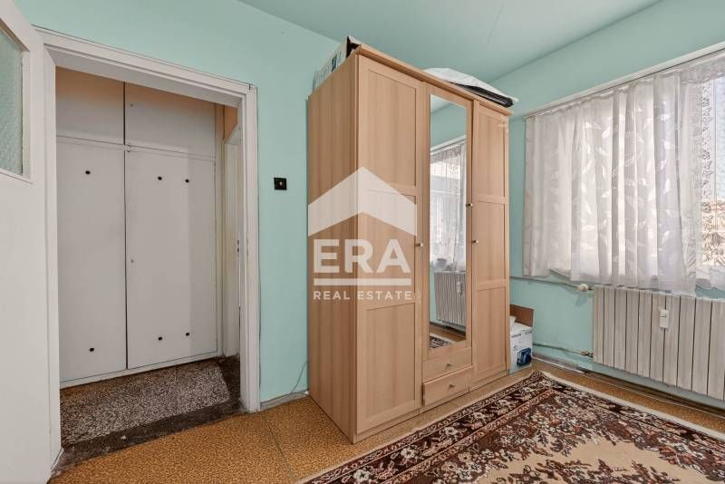 Двустаен, ексклузивен, панорамен апартамент за продажба, с отделна кух