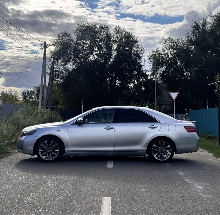 Продам Toyota camry 40