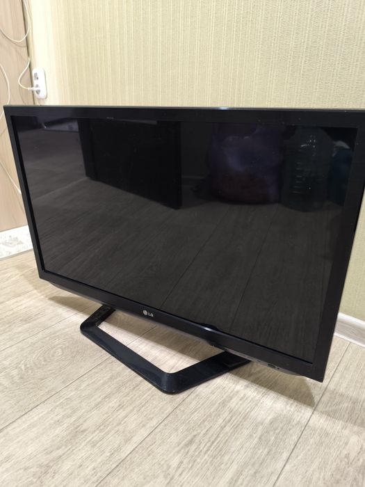 Телевизор продаю