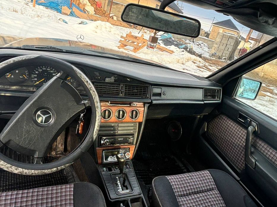 Мерс  190 2л автомат