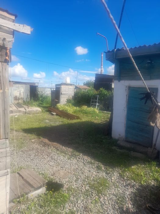 Участок с времянкой