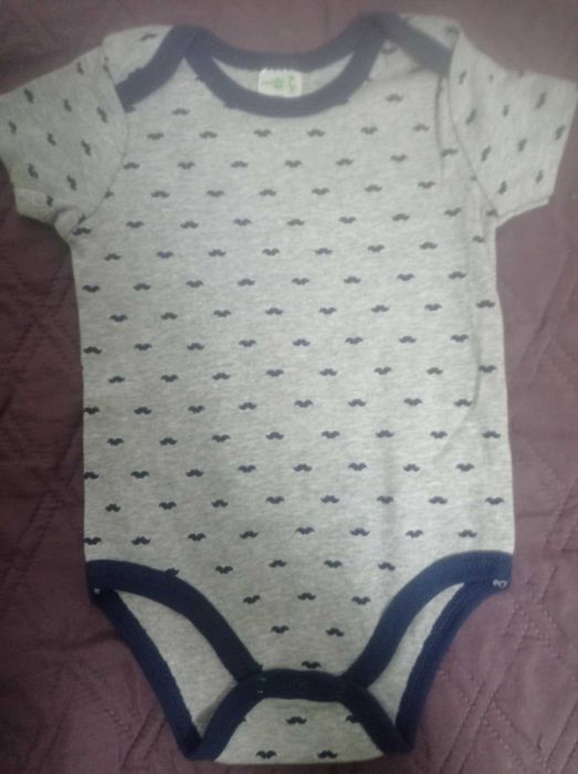 Бебешки бодита за момче 9-12м