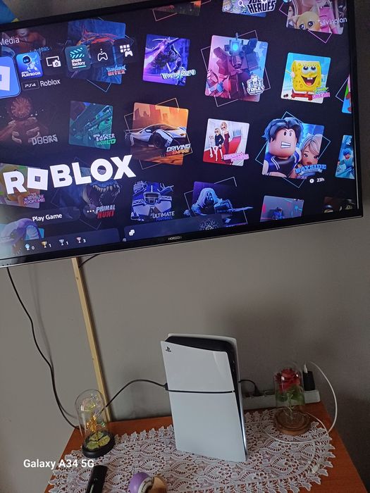 Vând  PlayStation 5