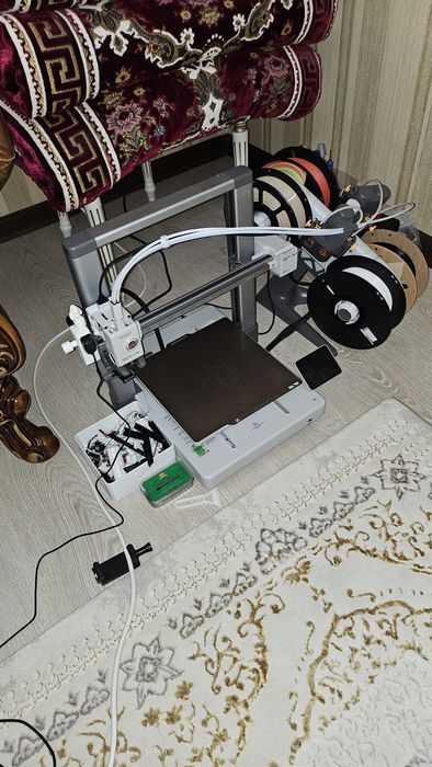 3Д принтер Bambu Lab A1 с AMS системой