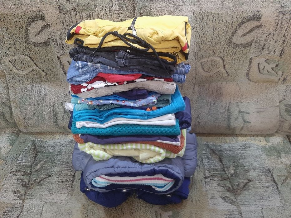 Комбинезон ,куртка и вещи для  мальчиков