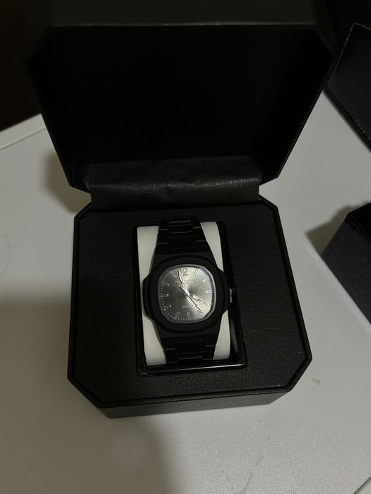 Мужские часый новый