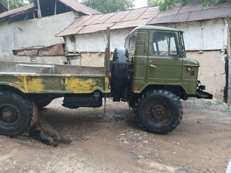 Gaz 66 2ta sotiladi